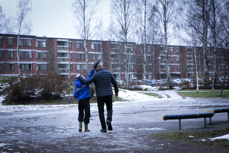Lapsen turvallisuus aikuiskaveri- ja tukihenkilötoiminnassa vaatii useita suojakerroksia