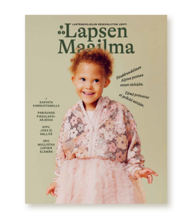 Uudistuneen Lapsen Maailman -lehden ensimmäinen kansi, jossa poseeraa 3-vuotias Alyssa.
