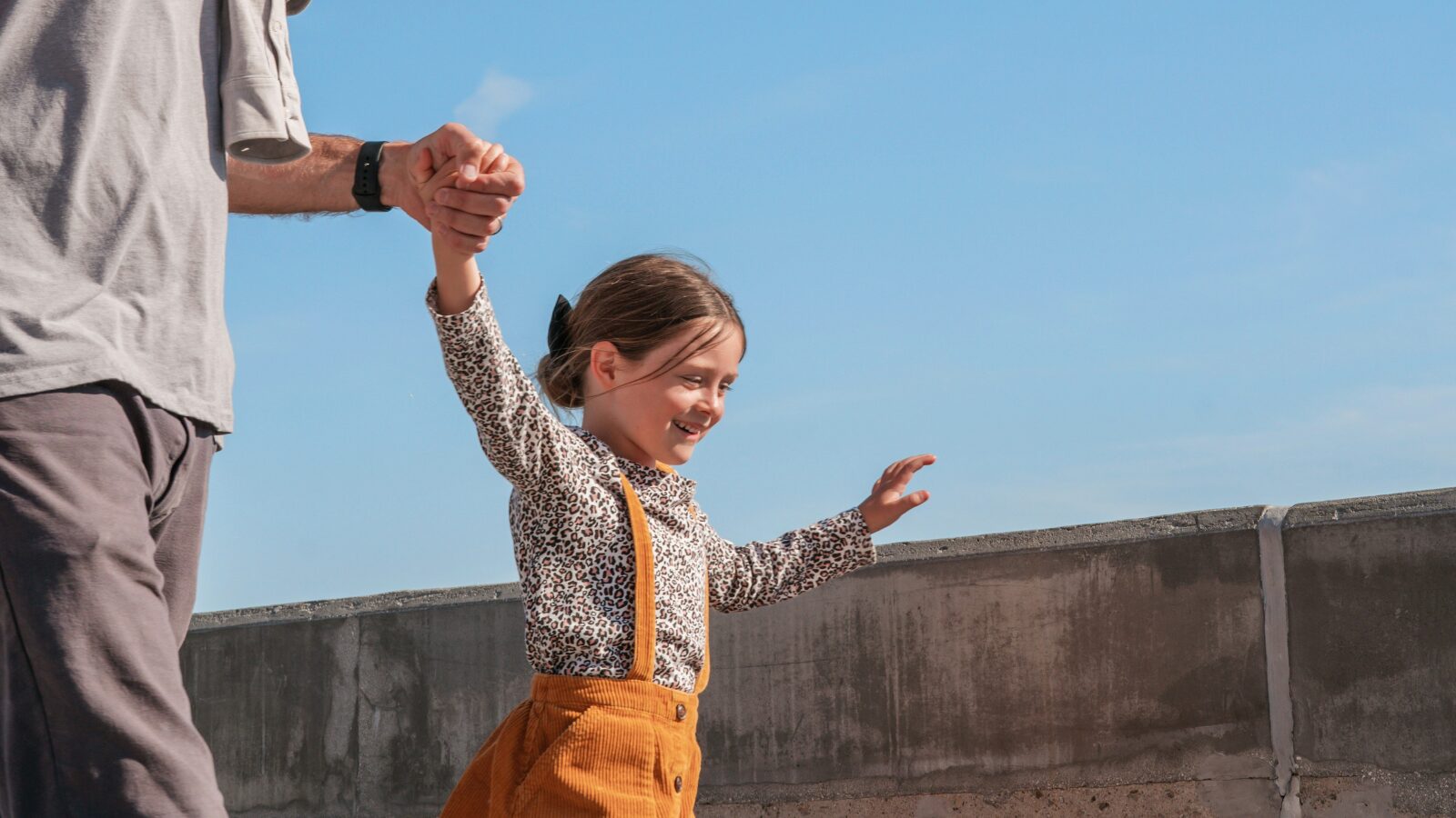 Esimerkit naapurimaista kannustavat panostamaan perhehoitoon