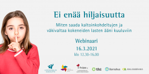 Tyttö vie sormen suunsa eteen hiljaisuuden merkiksi.